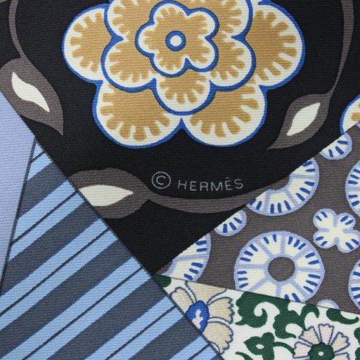 Hermes Carre 90 L'art du Sarasa Sarah Art Scarf All Over Pattern Silk Blue An22