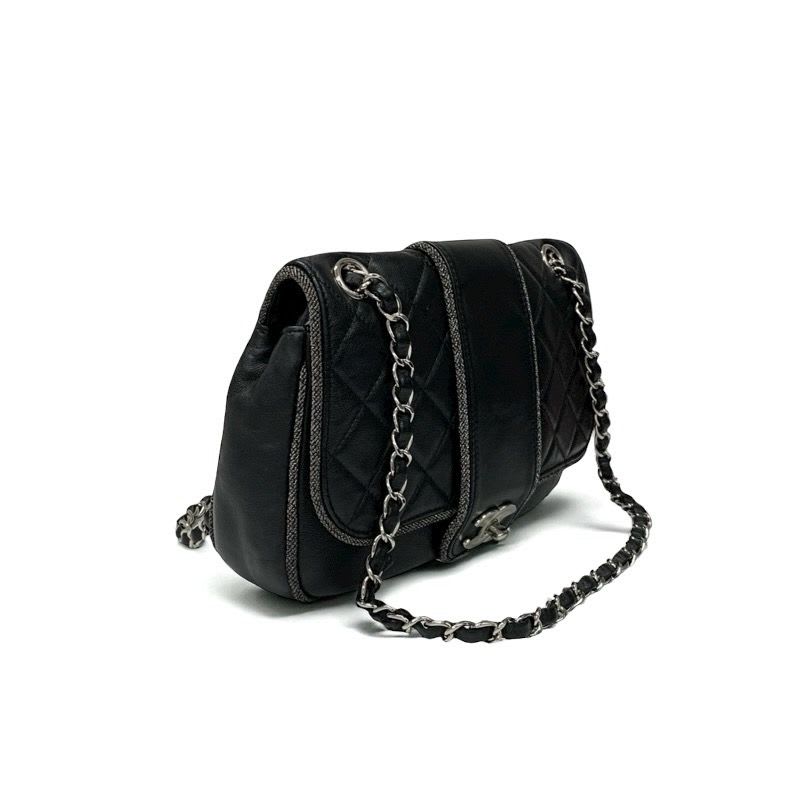 Chanel Bag Shoulder Lambskin Black Silver Quilted Turnlock