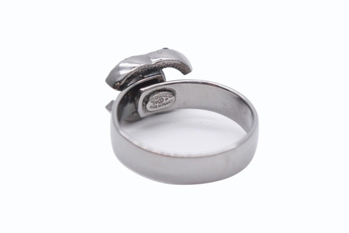 Chanel 09P CC Logo Ring Rhinestone Metal Silver Black — view 4