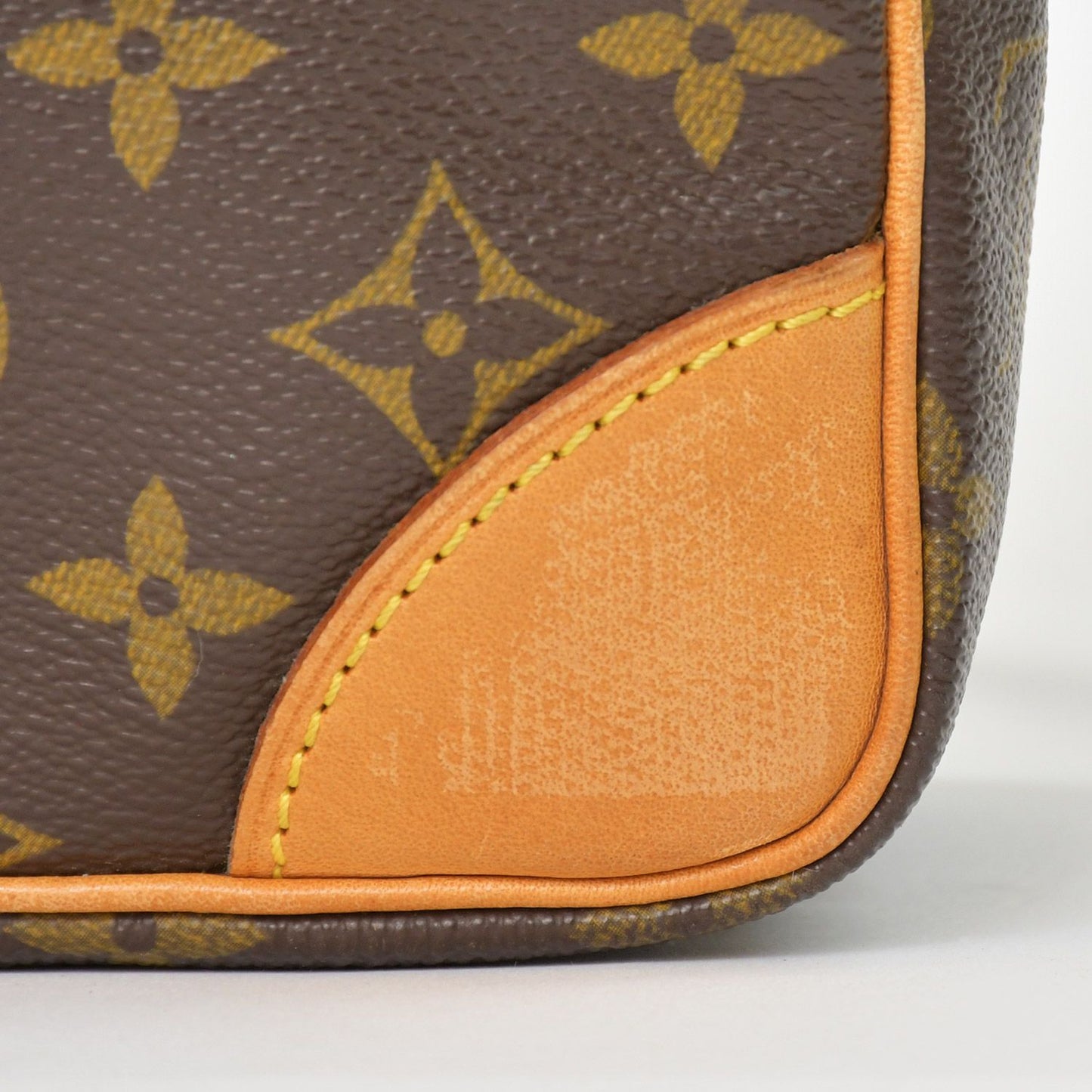 Louis Vuitton Amazon Shoulder Bag Monogram Leather Brown — view 7
