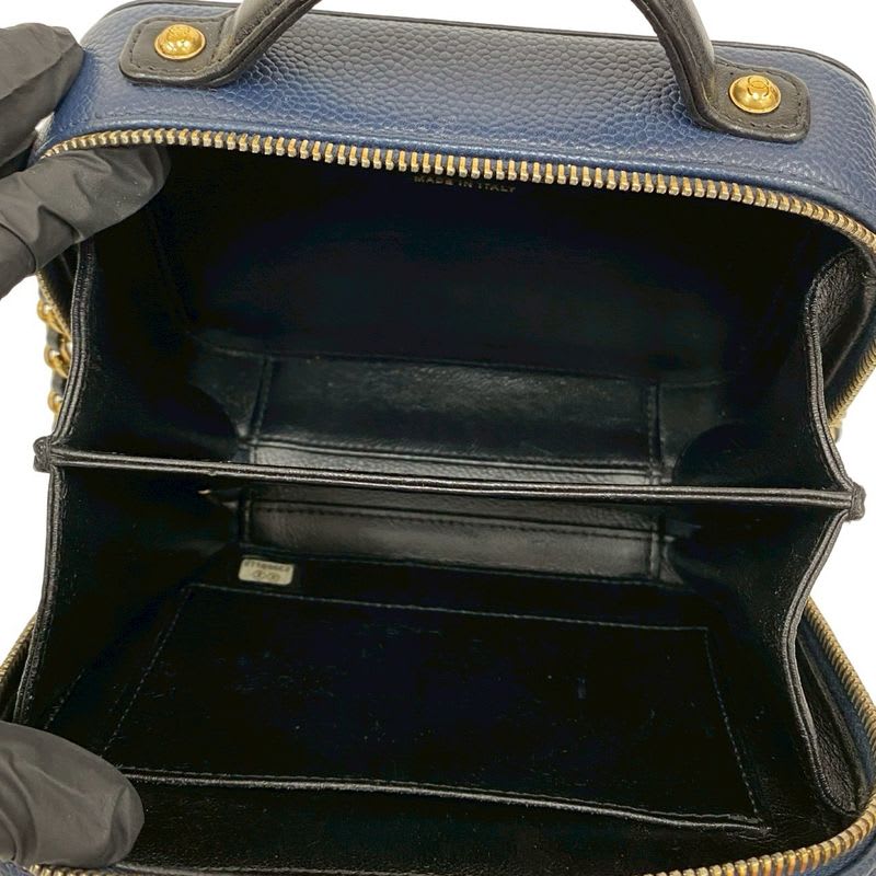 Chanel Chanel CC Filigree Caviar Leather 2-Way Shoulder Bag