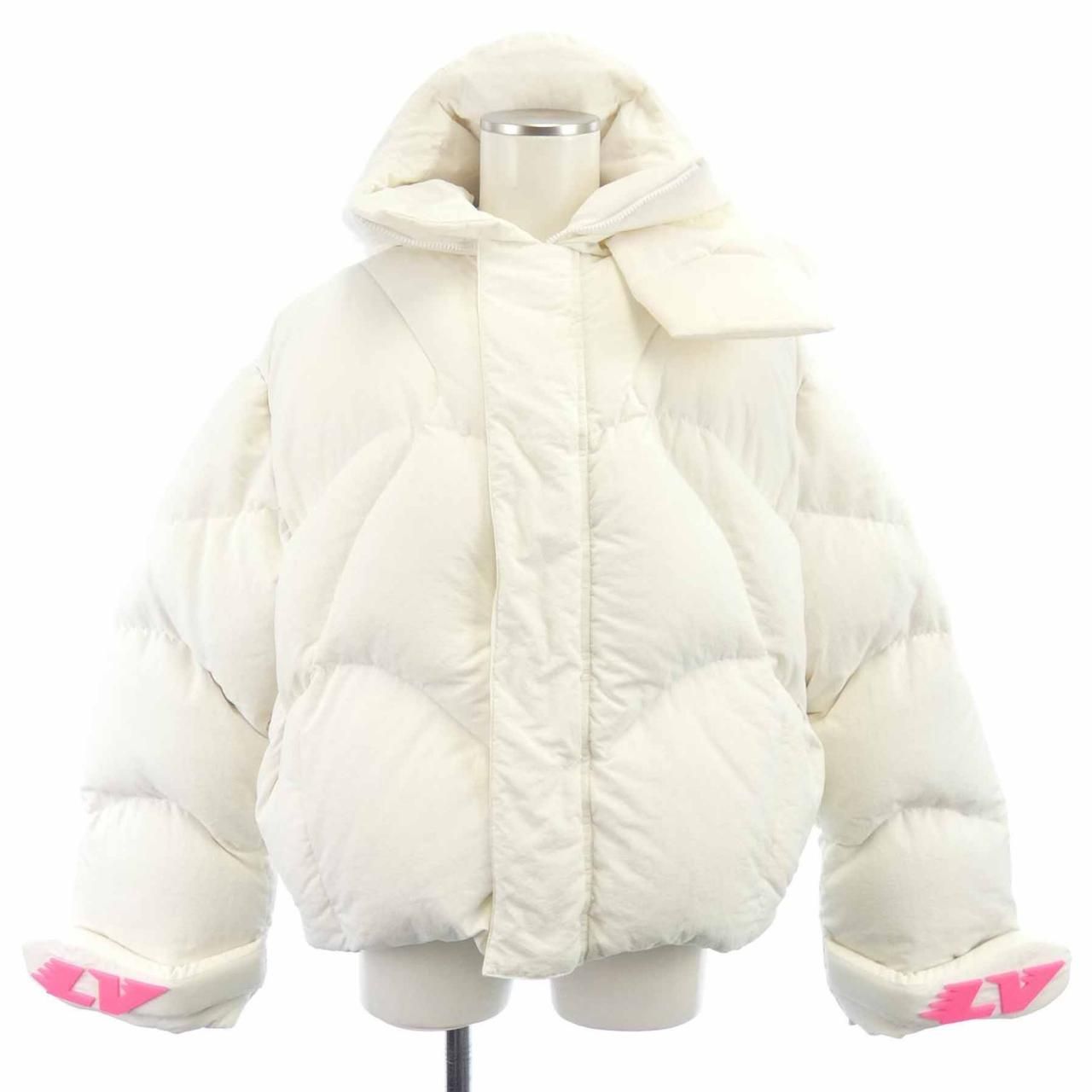 Louis Vuitton Crop Drave Puffer Hmb91el20 Down Jacket
