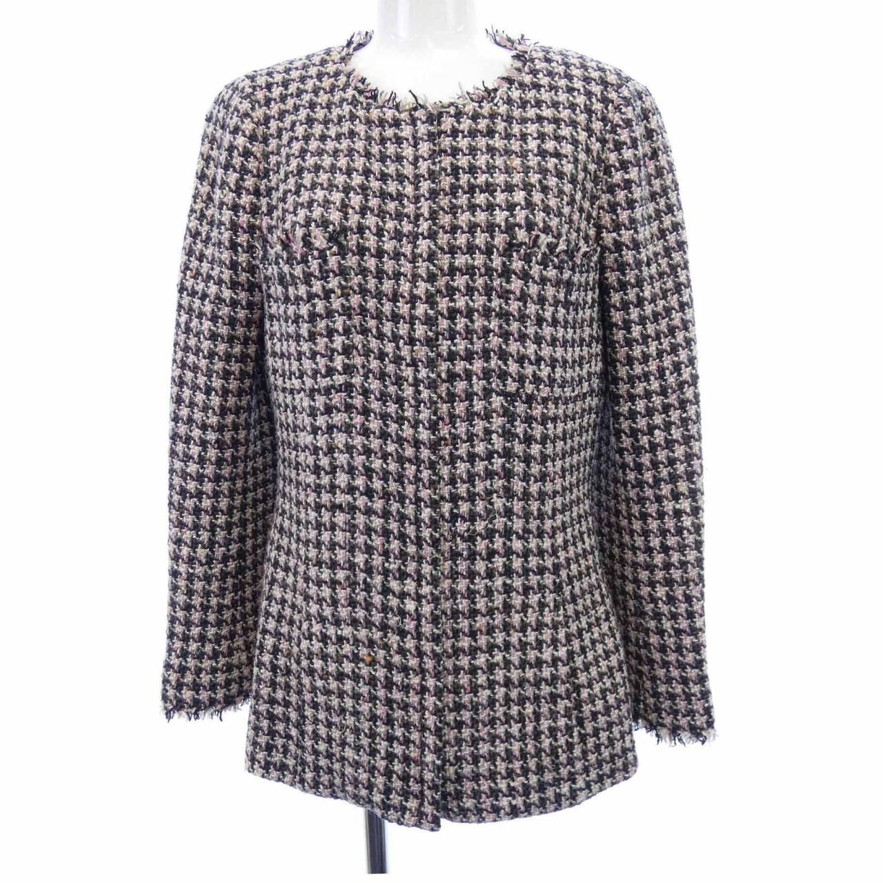 Chanel P33582v19719 08a Collarless Jacket