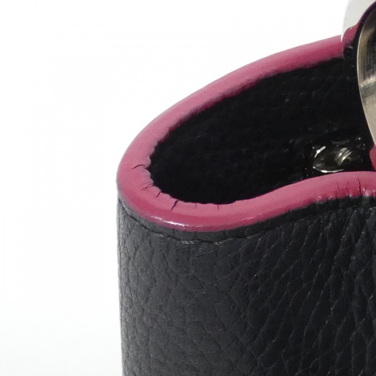 Louis Vuitton Capucines MM M42245 Bag