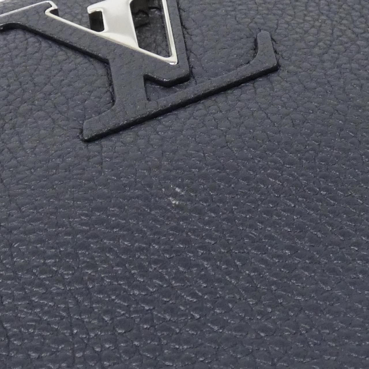 Louis Vuitton Capucines MM M42245 Bag