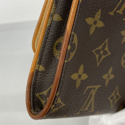 Louis Vuitton Shoulder Bag Monogram Pochette Twin GM M51852 Brown Ladies
