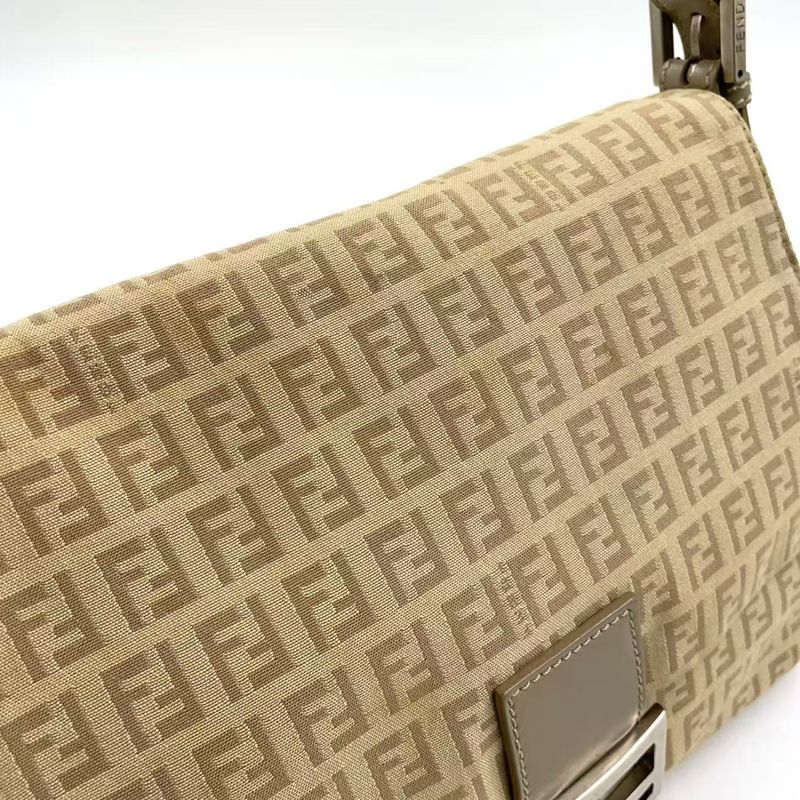 Fendi Zucchino Mamma Bucket Canvas Light Beige One Shoulder Bag Silver 8br001