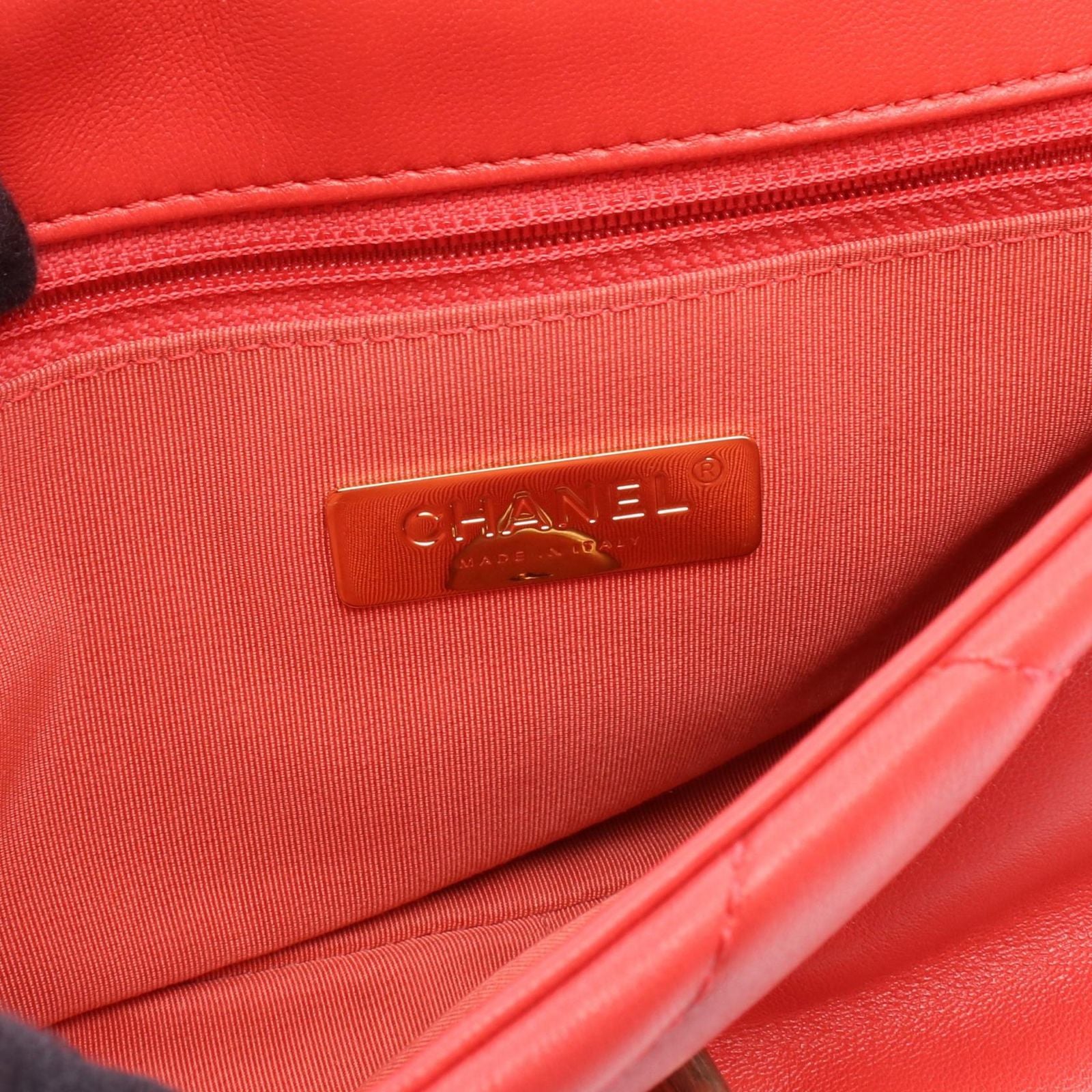 Chanel Shoulder Bag 19 Dizeneuf Matelasse Coral Orange Leather Chanel19