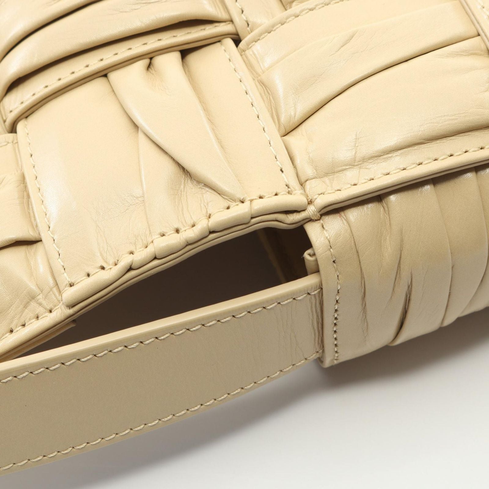 Bottega Veneta Bottega Veneta Shoulder Bag Cassette 717089 Beige Leather