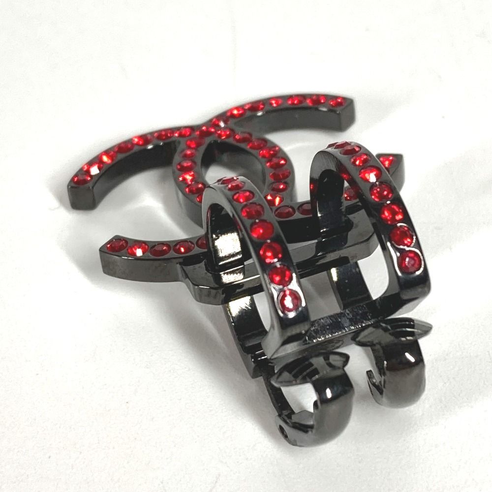 Chanel Earring Crystal Coco Mark Swing Rhinestone One Ear B17s Metal Red