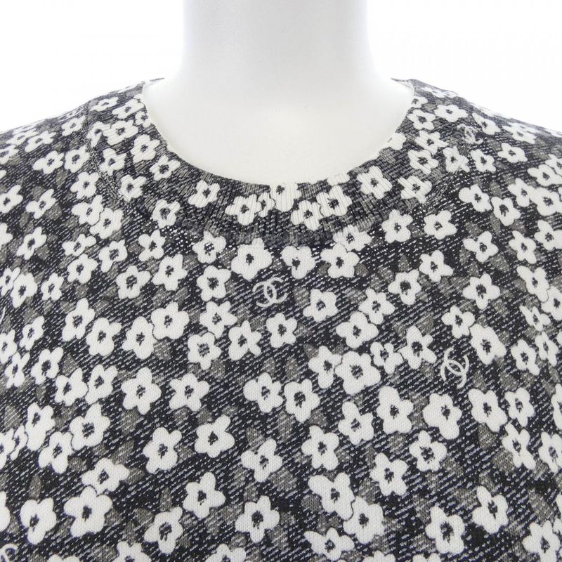 Chanel Look23 P77924k11270 T-shirt
