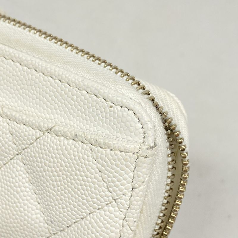 Chanel Coin Case Matelasse Caviar Skin White Chien Pan Gold Hardware Women's