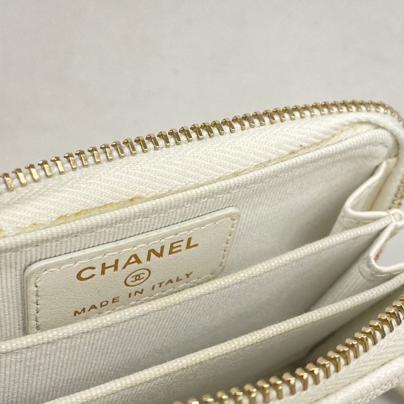 Chanel Coin Case Matelasse Caviar Skin White Chien Pan Gold Hardware Women's