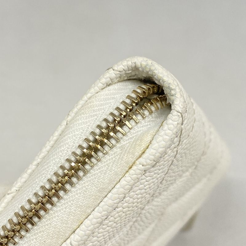 Chanel Coin Case Matelasse Caviar Skin White Chien Pan Gold Hardware Women's