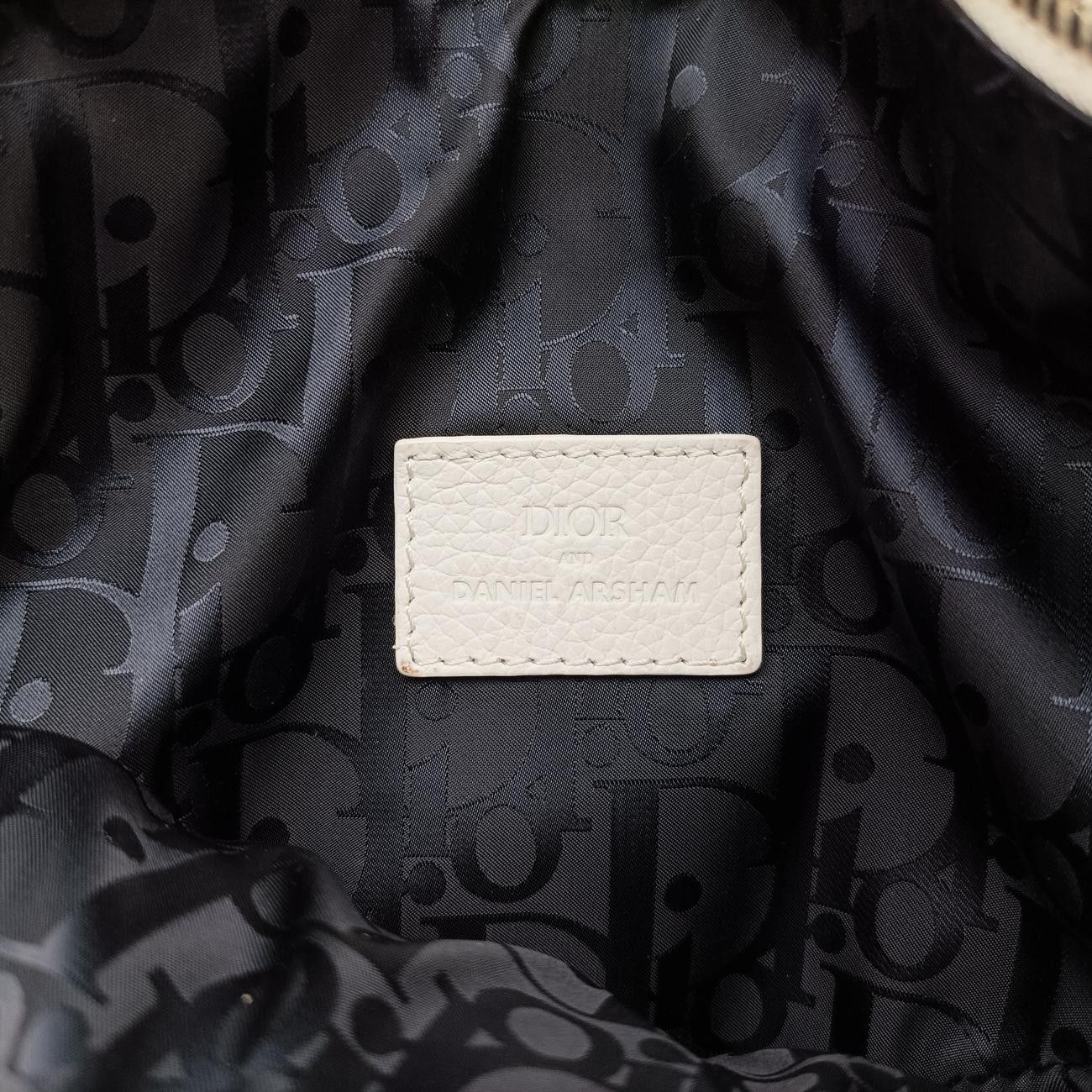 Christian Dior Saddle White Leather 06-Bo-1119