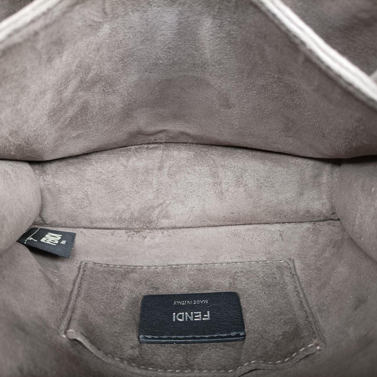 Fendi Studs Canai Navy Leather 8m0381-Sr0 178-0397