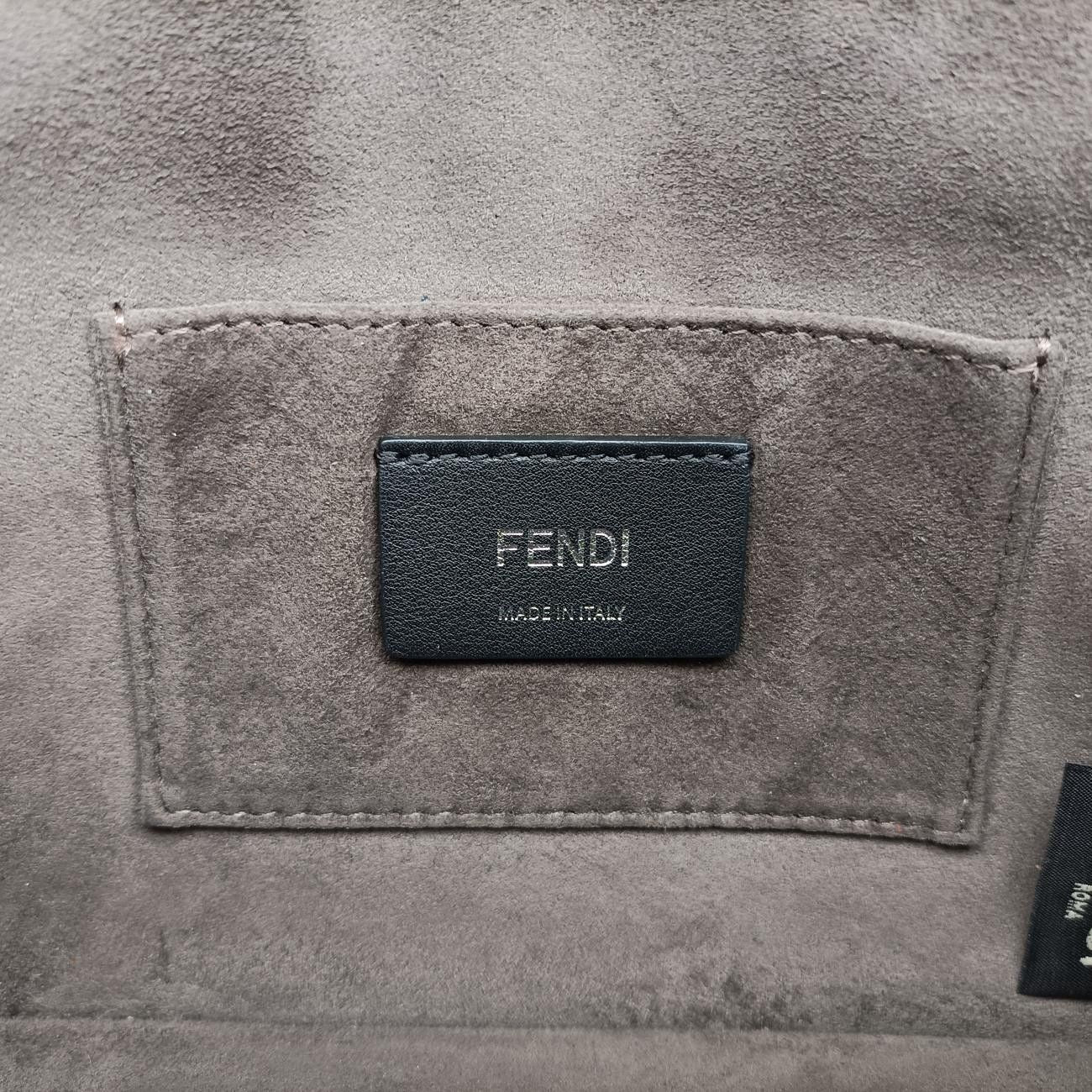 Fendi Studs Canai Navy Leather 8m0381-Sr0 178-0397