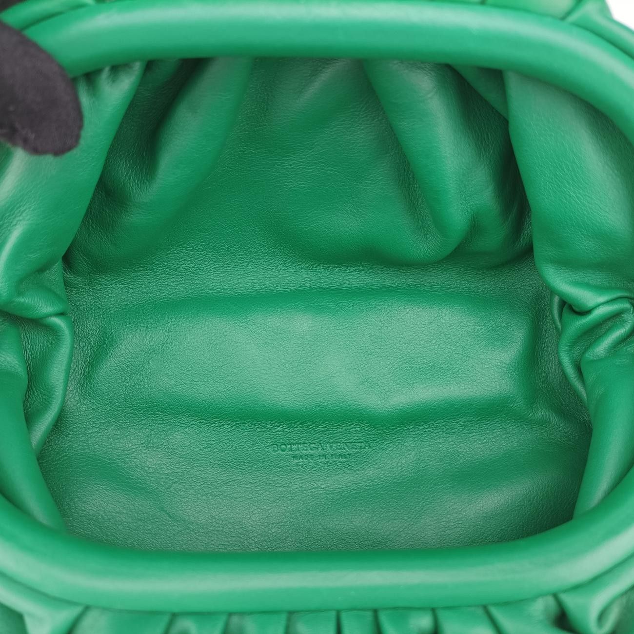 Bottega Venetathe Chain Pouch Green Lambskin