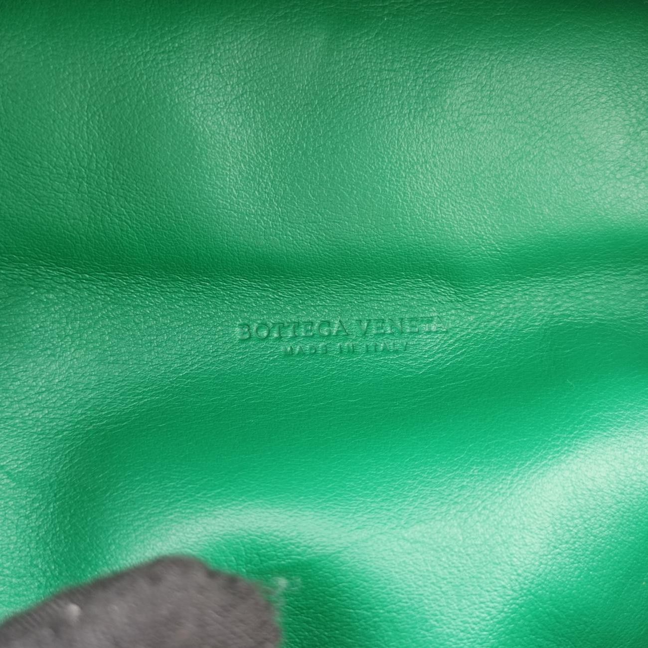 Bottega Venetathe Chain Pouch Green Lambskin