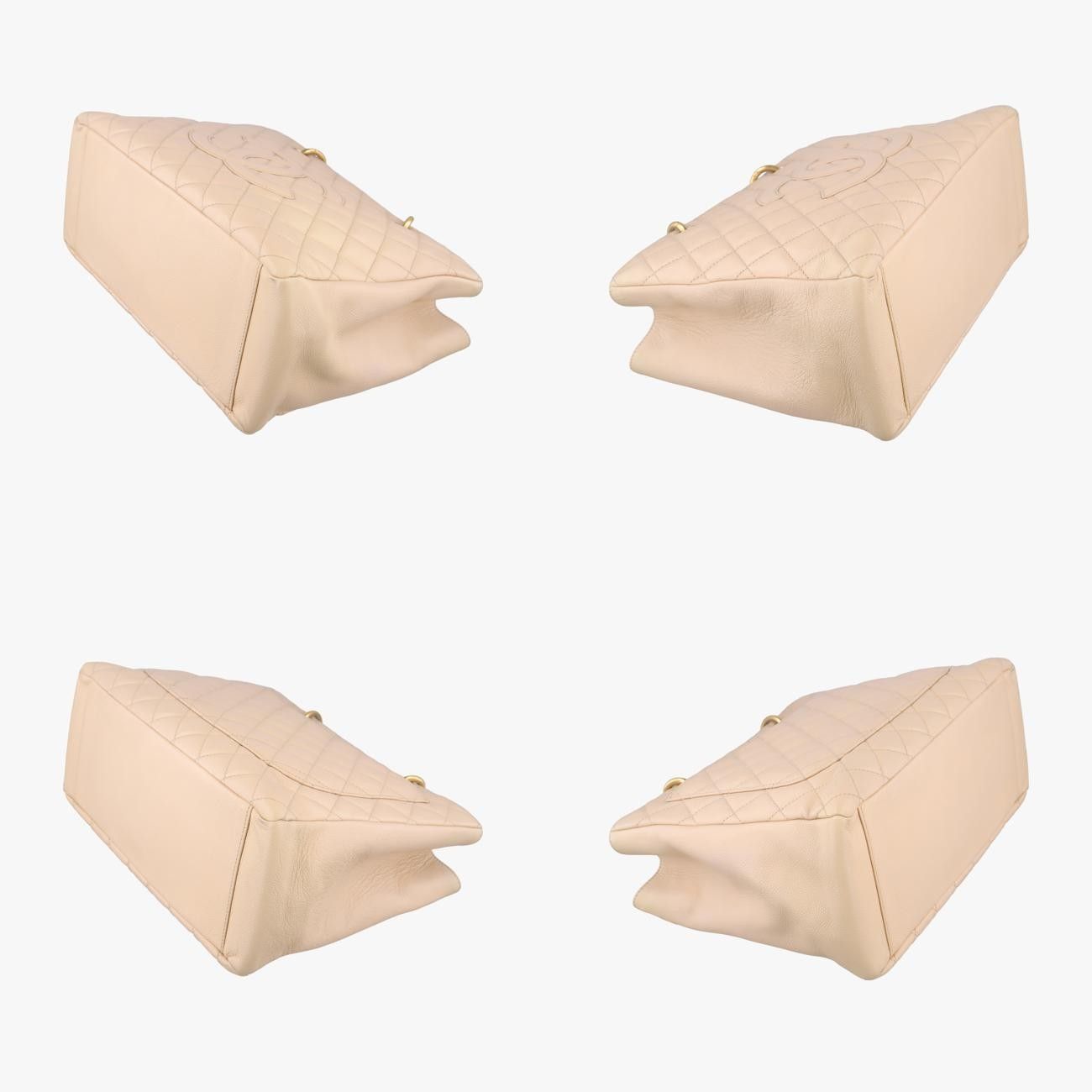 Chanelmatelasse Cocomark Gst Beige Caviar Skin A20995