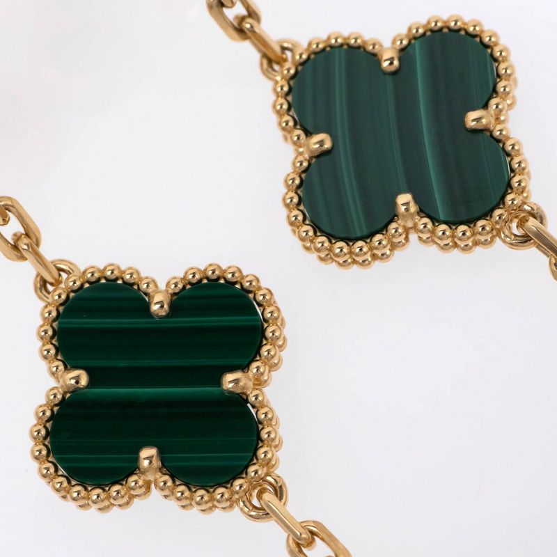 Van Cleef & Appel Magic Alhambra 3 Motif Vcaro2ag00 Earrings 750yg 18K