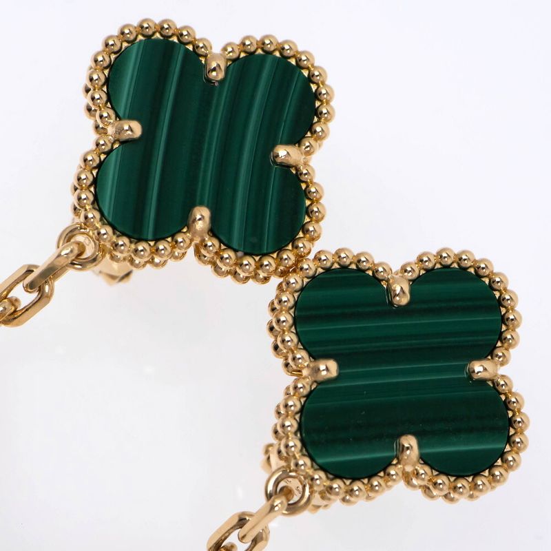 Van Cleef & Appel Magic Alhambra 3 Motif Vcaro2ag00 Earrings 750yg 18K