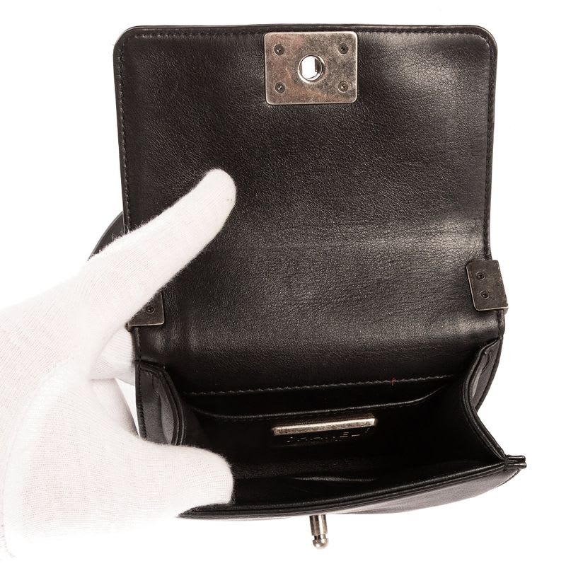 Chanel Unique Piece Boy Garusha Black Skin