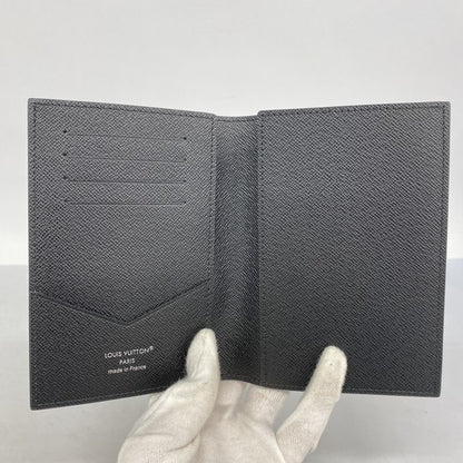 Louis Vuitton Pass Port Case Monogram Eclipse Couverture Pass Port Nm M64501