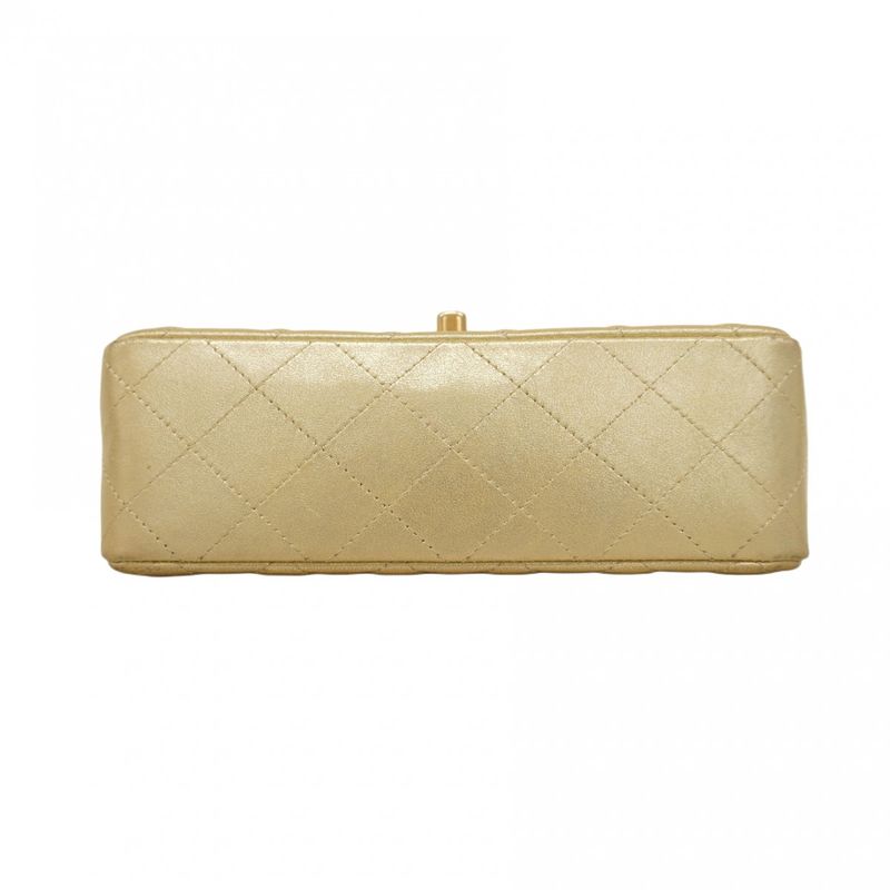 Chanel Shoulder Bag Matelasse Lambskin Gold Chien Pan Gold Hardware Women's