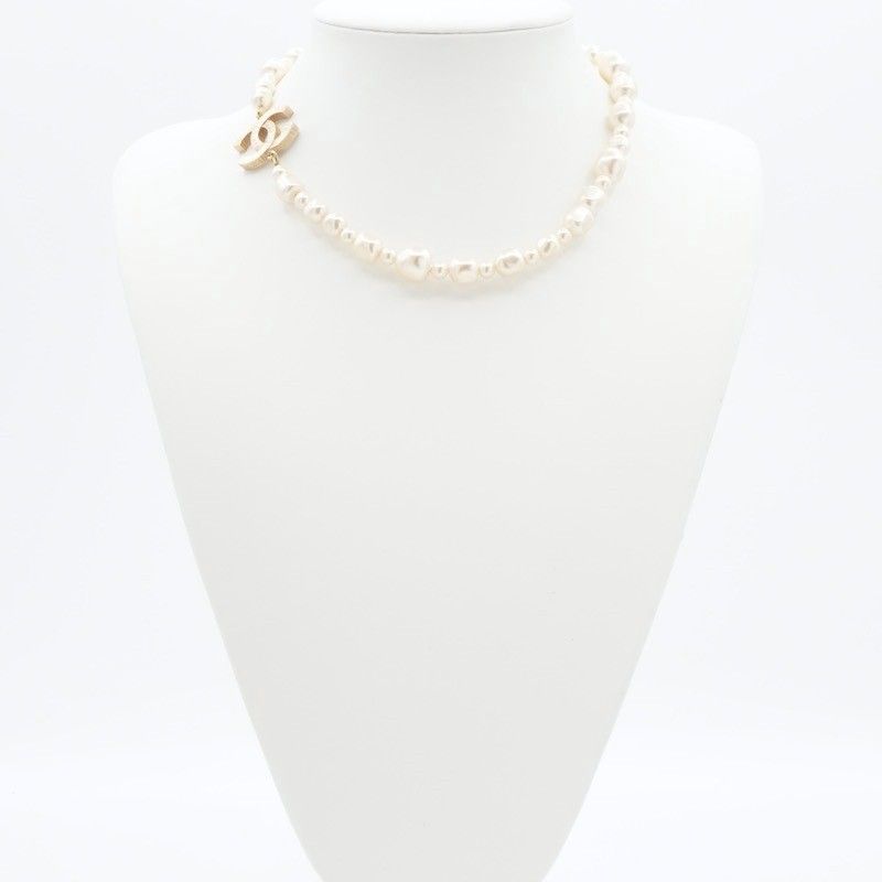 Chanel Necklace Pendant Choker Gold White Here Mark