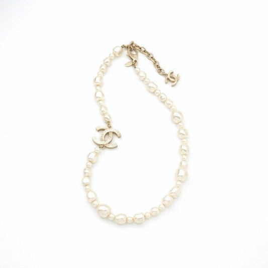 Chanel Necklace Pendant Choker Gold White Here Mark