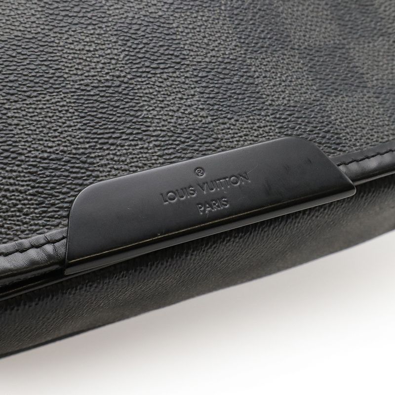 Louis Vuitton Damier Graphite Daniel MM Messenger Bag Shoulder Bag Crossbody