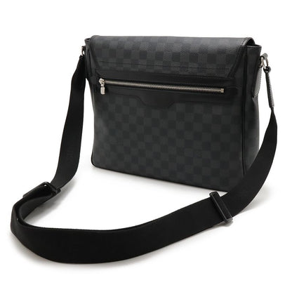 Louis Vuitton Damier Graphite Daniel MM Messenger Bag Shoulder Bag Crossbody