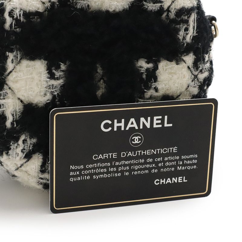 Chanel Round Chain Shoulder Pochette Round Shape Houndstooth Tweed Boa Ivory