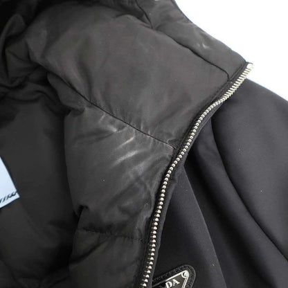Prada 22 AW Re-Nylon Logo Plate Down Coat Black 36