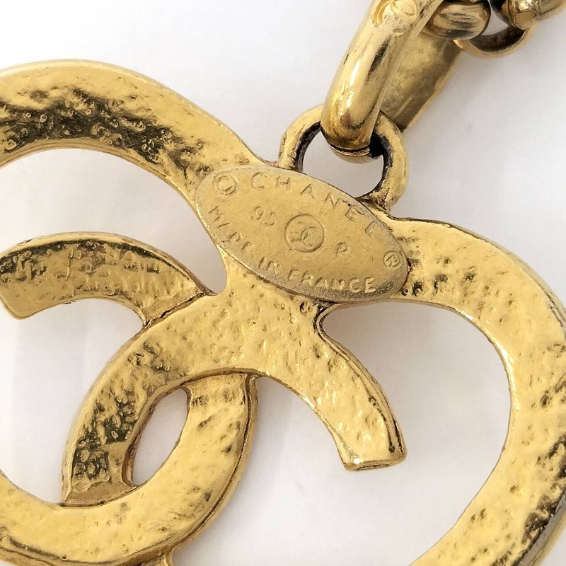 Chanel Long Necklace Heart Here Mark Gold Plated 95p