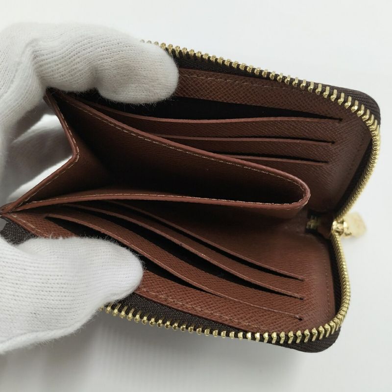 Louis Vuitton Portefeuille Noah Compact Coin Case Card Case Monogram M83476