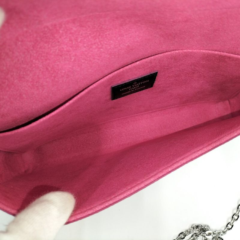 Louis Vuitton Pochette Félicie Shoulder Bag Epi M64579