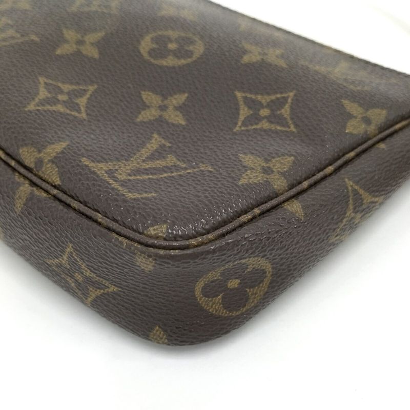 Louis Vuitton Pochette Accessory Pouch Monogram M51980
