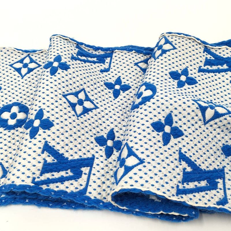 Louis Vuitton Muffler Echarpe Logomania Blue M71839