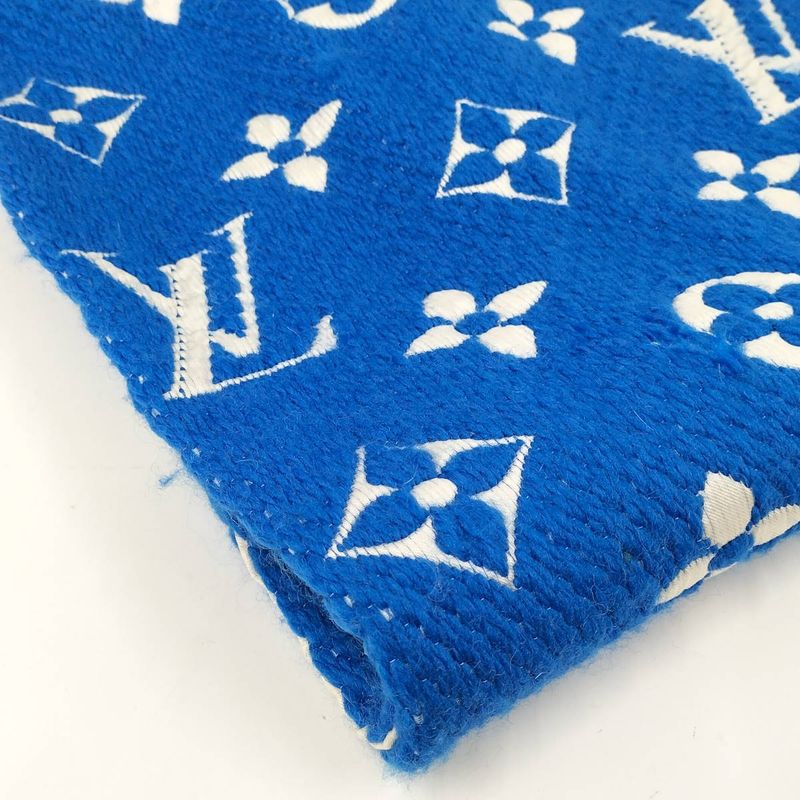 Louis Vuitton Muffler Echarpe Logomania Blue M71839