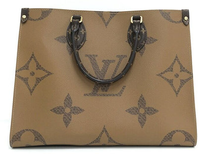 Louis Vuitton Tote Bag on the Go MM Monogram Giant Reverse M45321