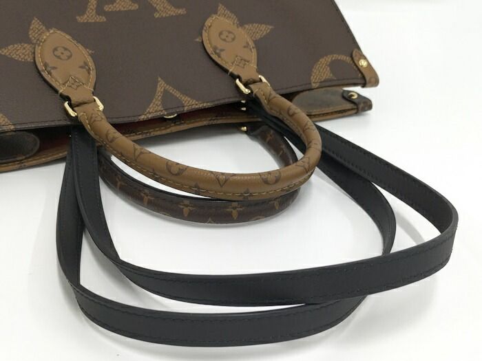 Louis Vuitton Tote Bag on the Go MM Monogram Giant Reverse M45321