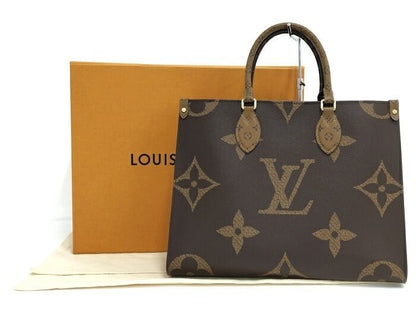 Louis Vuitton Tote Bag on the Go MM Monogram Giant Reverse M45321