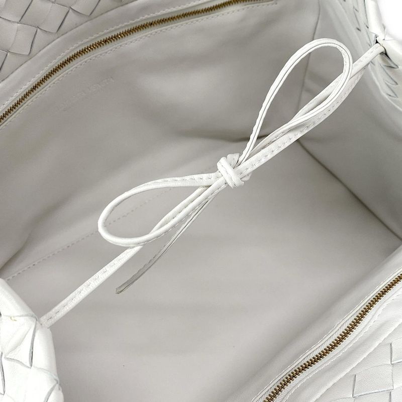Bottega Veneta Tote Bag Intrecciato White Leather
