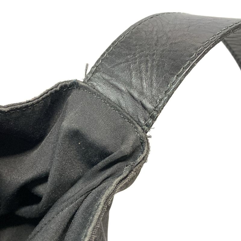 Gucci Shoulder Bag GG Pattern 272350 Black Leather