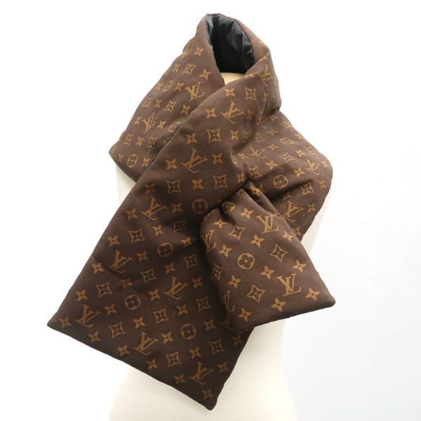 Louis Vuitton Echarpe Pillow Monogram M77049 Muffler 2021 Reversible Nylon Silk