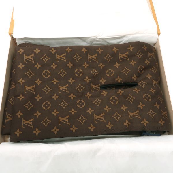 Louis Vuitton Echarpe Pillow Monogram M77049 Muffler 2021 Reversible Nylon Silk