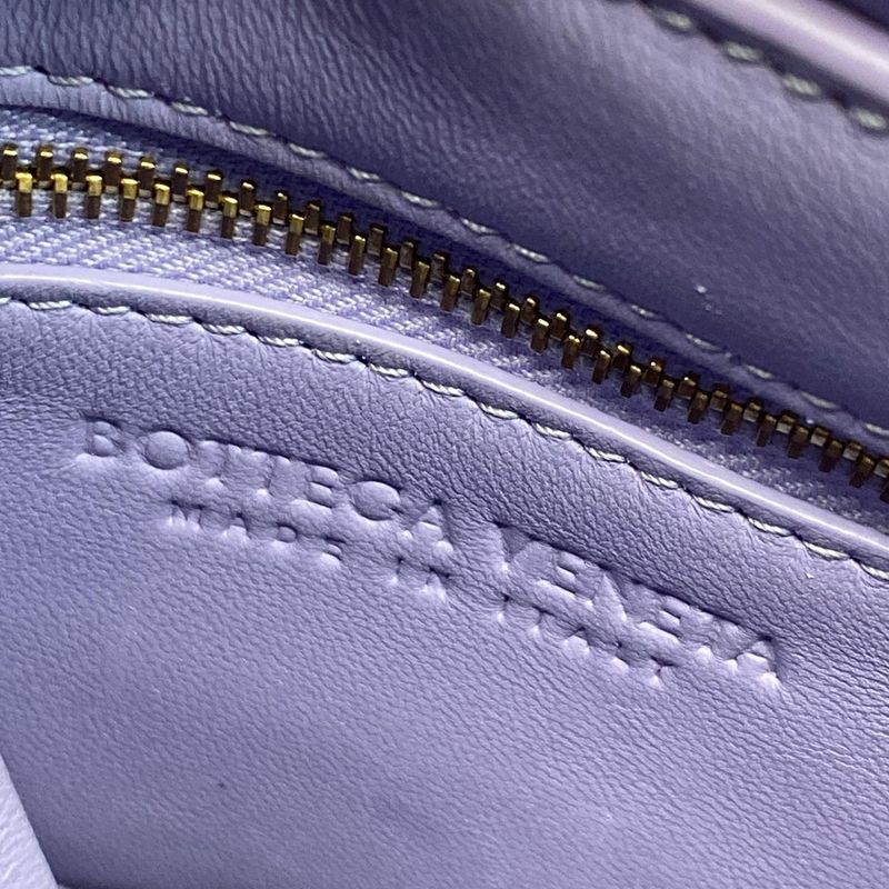 Bottega Veneta Tote Bag Cassette Purple Leather