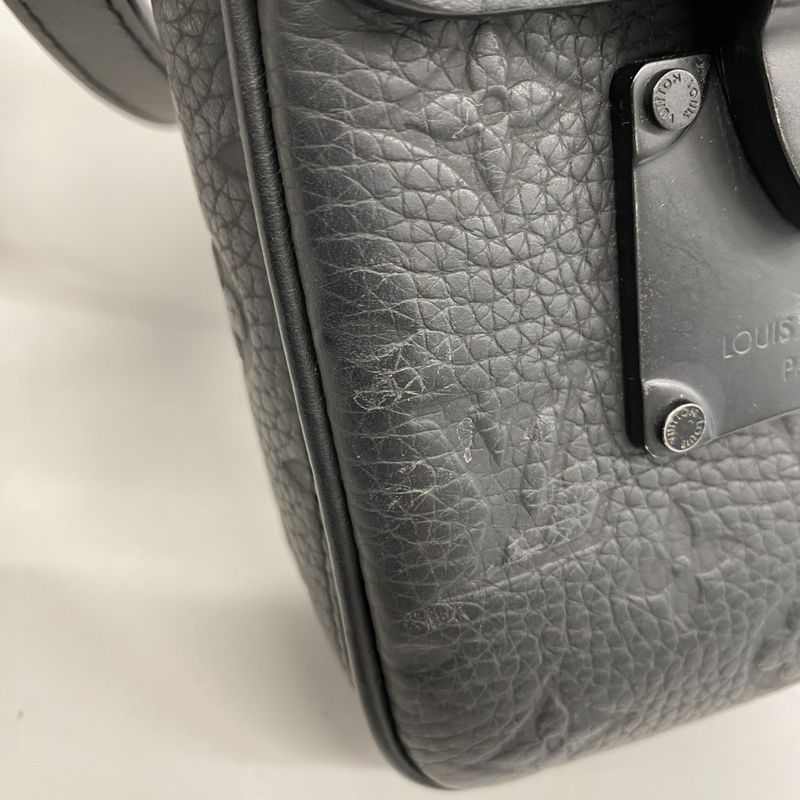 Louis Vuitton Shoulder Bag Taurillon S Rock Vertical Wearable Wallet M81524